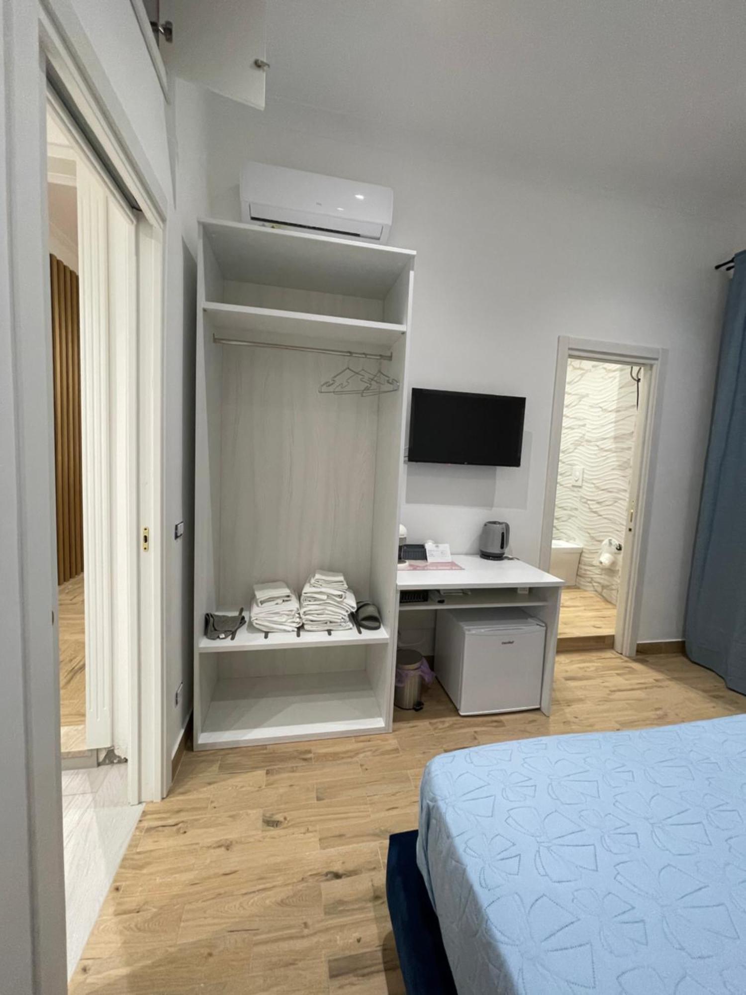 San Gennaro S Room เนเปิลส์ ภายนอก รูปภาพ